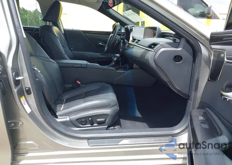 2019 Lexus Es 300H Luxury z USA, uszkodzony, nr VIN JTHB21B19K2002768